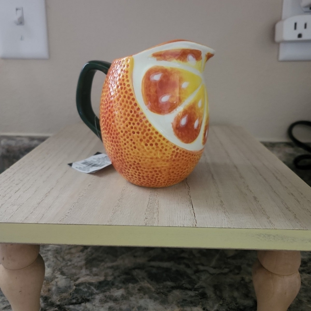 Citris pitcher